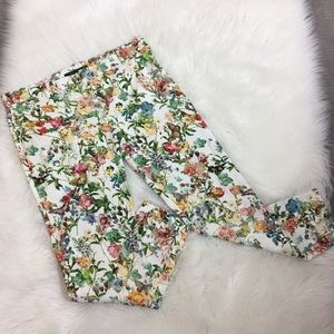 Zara Floral Butterflies Cropped Pants Flat Front